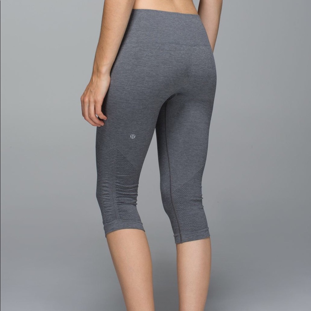 Lululemon In The Flow Crop II Heathered Slate
